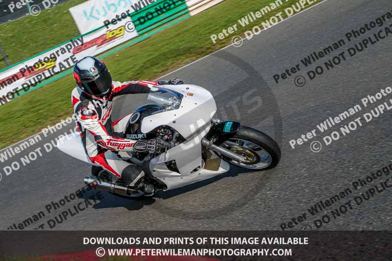 PJM Wedding Photography;enduro digital images;event digital images;eventdigitalimages;mallory park;mallory park photographs;mallory park trackday;mallory park trackday photographs;no limits trackdays;peter wileman photography;racing digital images;trackday digital images;trackday photos